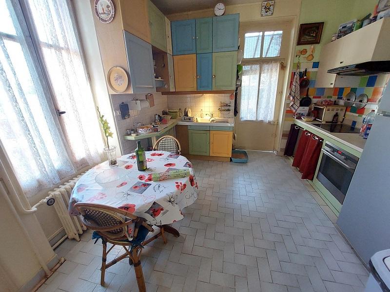 VIERZON Belle maison de ville 5 pièces