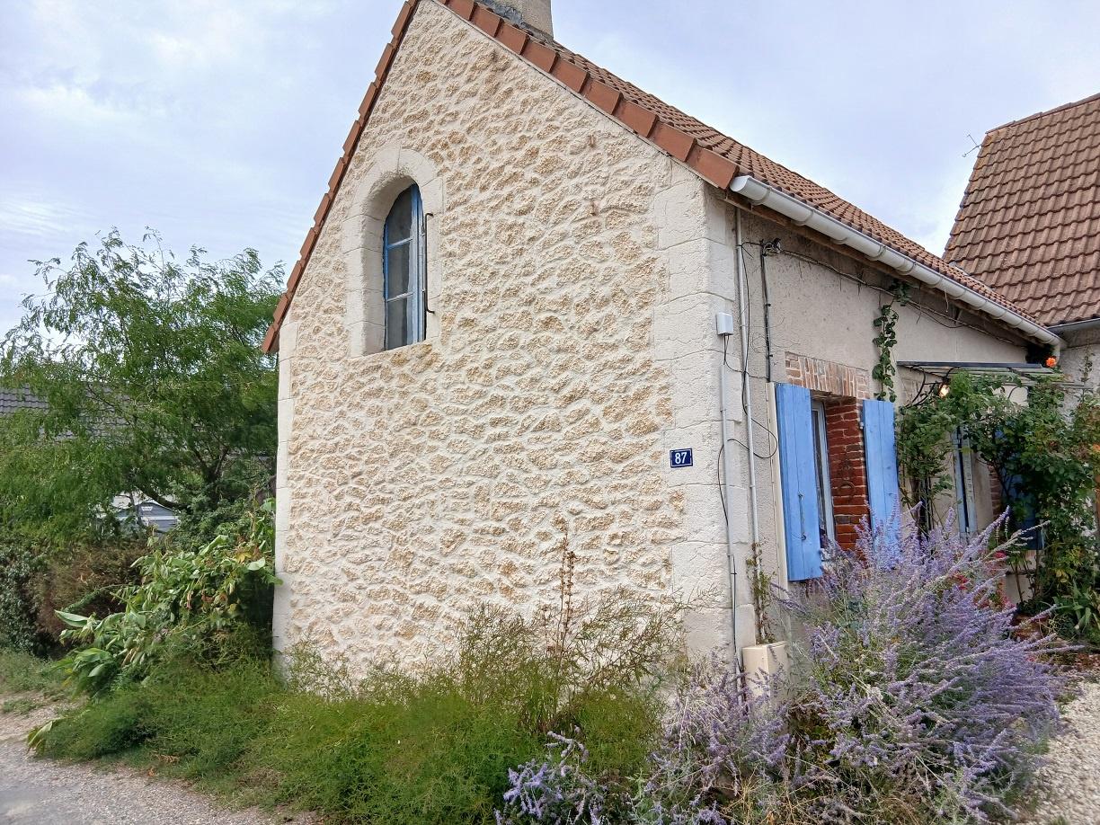 MAISON EN PIERRE MERY SUR CHER