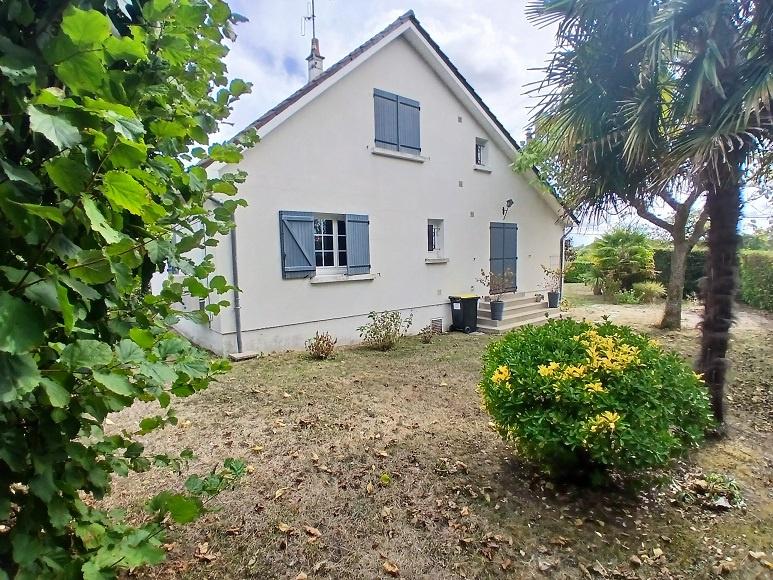BELLE MAISON VIERZON.
