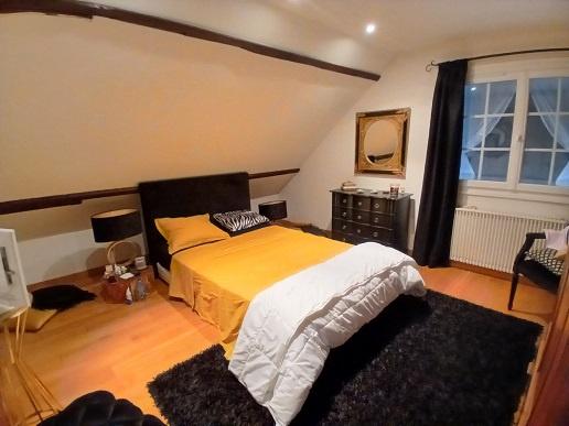 BELLE MAISON VIERZON.