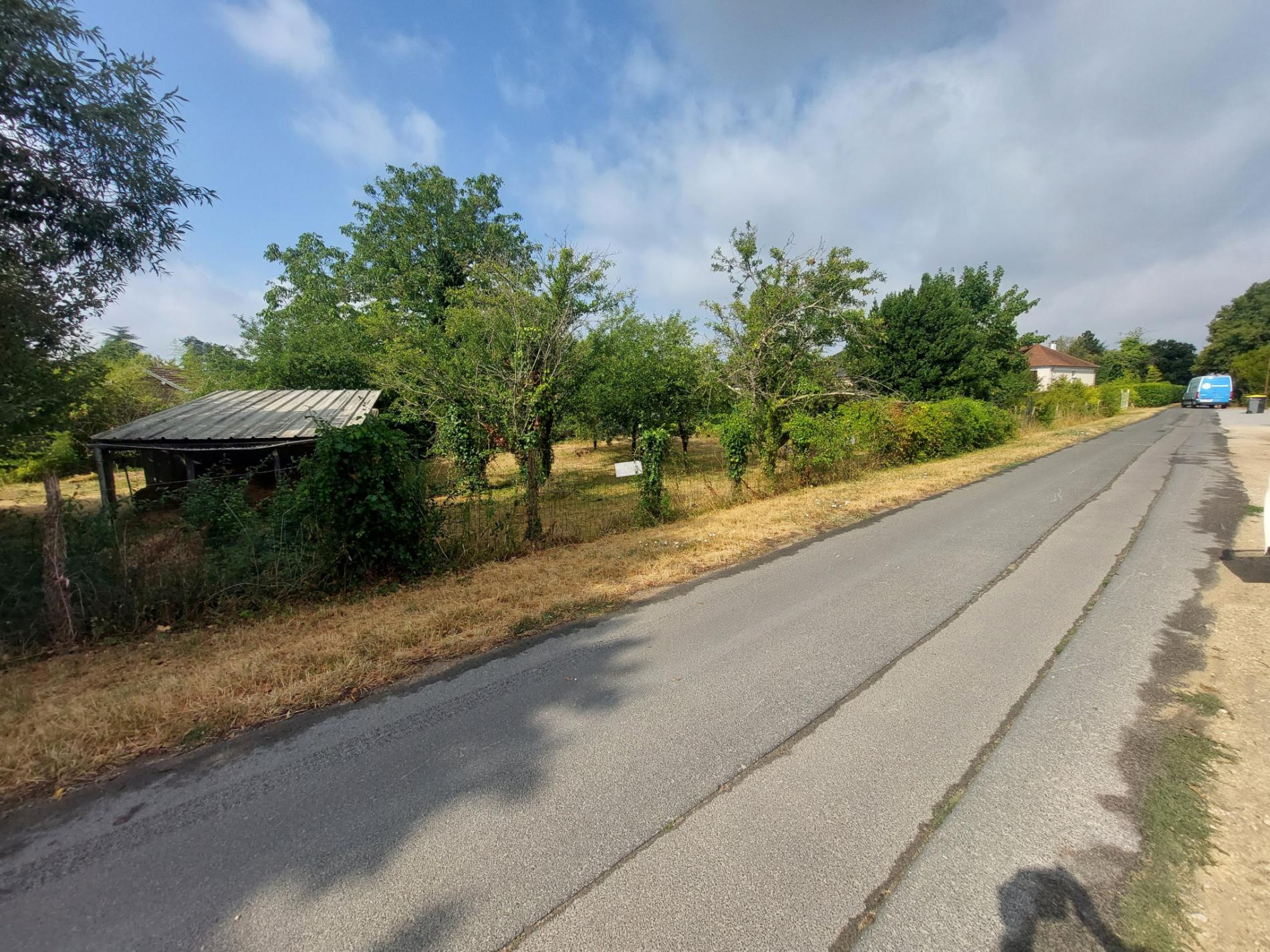 MEHUN SUR YEVRE TERRAIN CONSTRUCTIBLE
