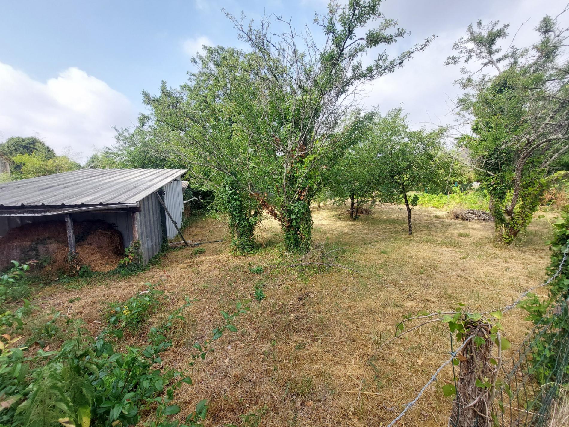 MEHUN SUR YEVRE TERRAIN CONSTRUCTIBLE