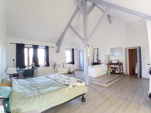 LONGERE MENNETOU SALON
