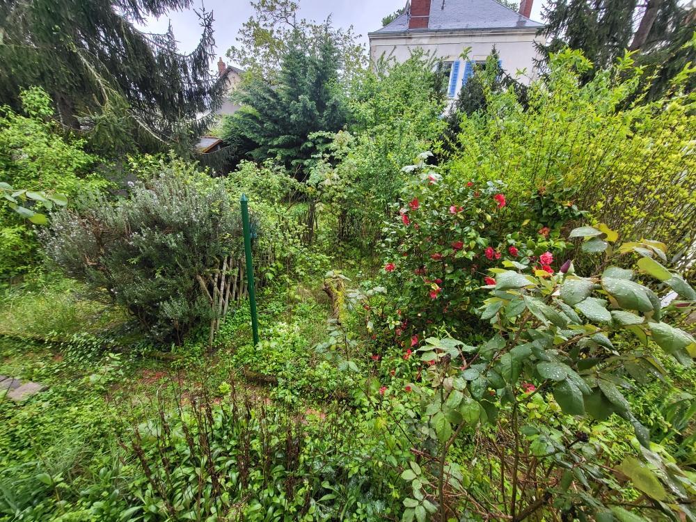 VIERZON Qu. Bois d'Yevre Maison de ville