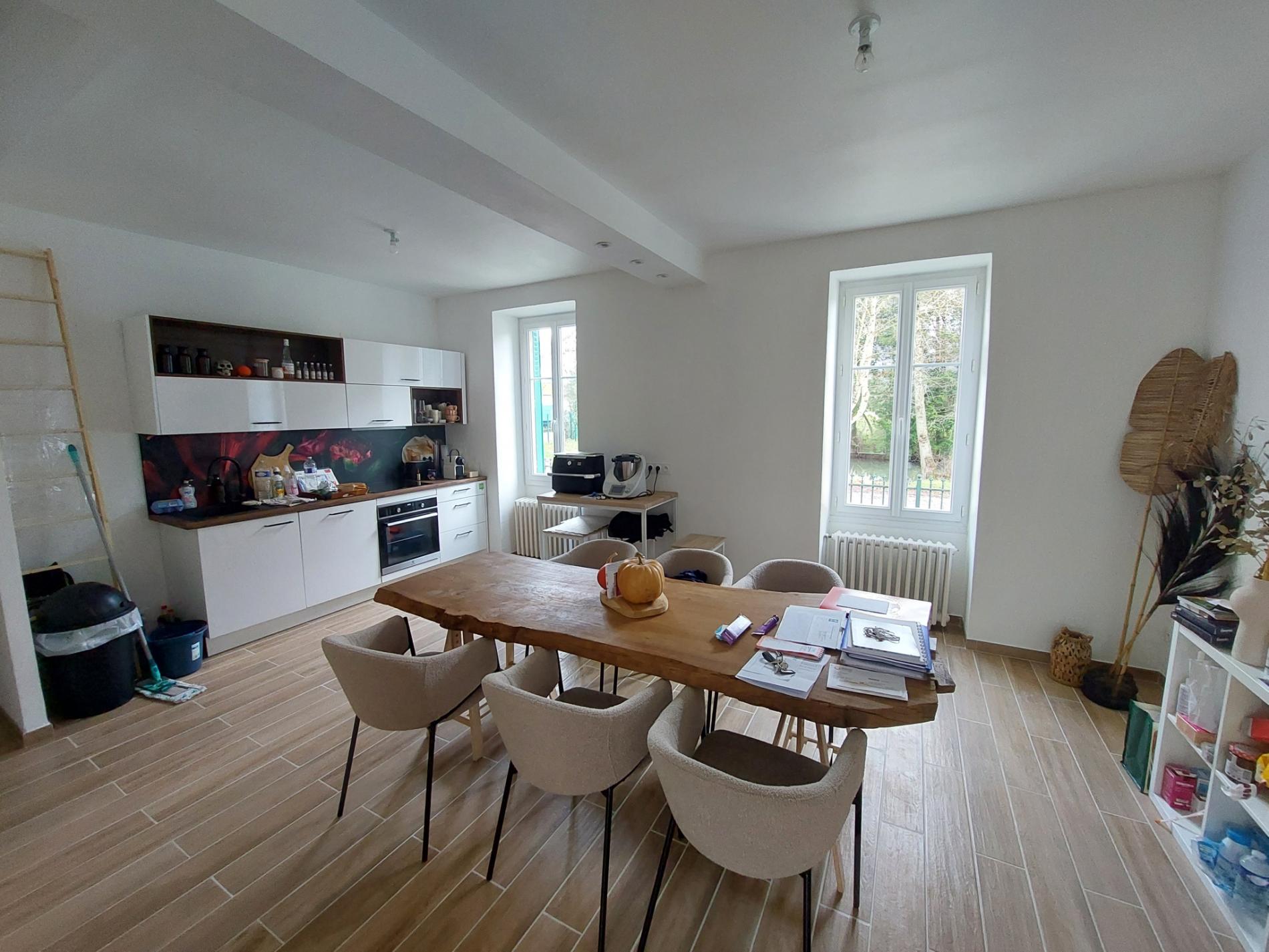 MAISON RENOVEE VIERZON