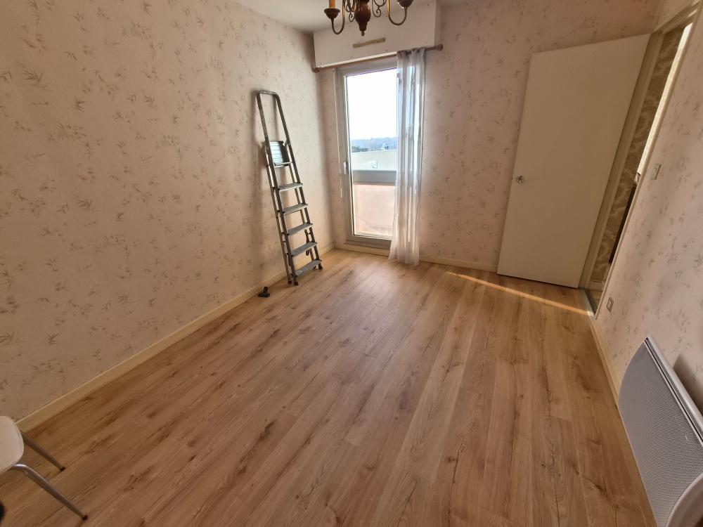 VIERZON Centre ville Appartement Type 2 avec balcon